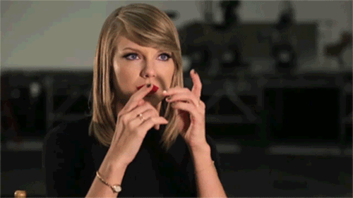 http://www.theamas.com/wp-content/uploads/2014/10/tswift_awkhands.gif