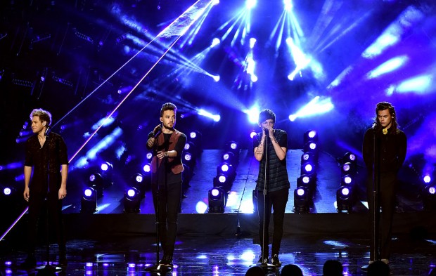 One Direction Delivers “Perfect” AMAs Performance