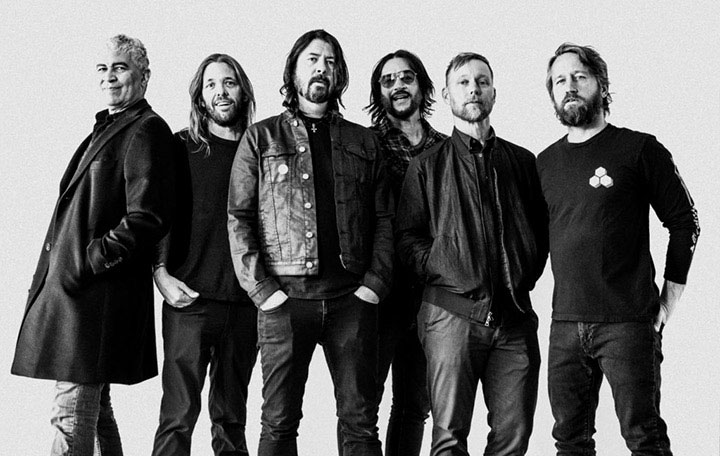 Foo Fighters “Love Dies Young”