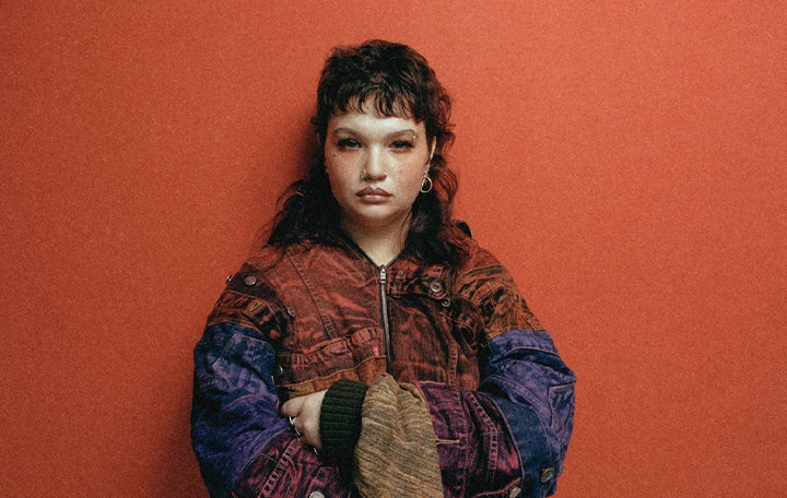 Lola Young “Messy”