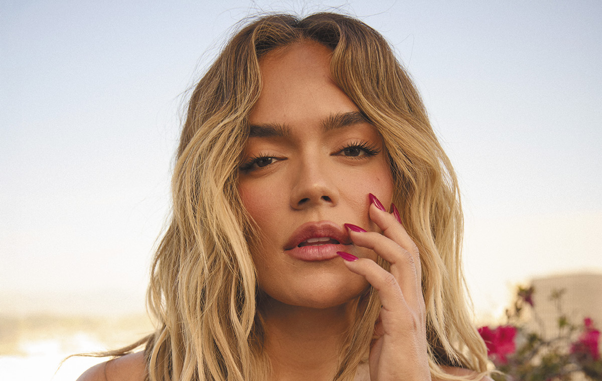 KAROL G – Tropicoqueta